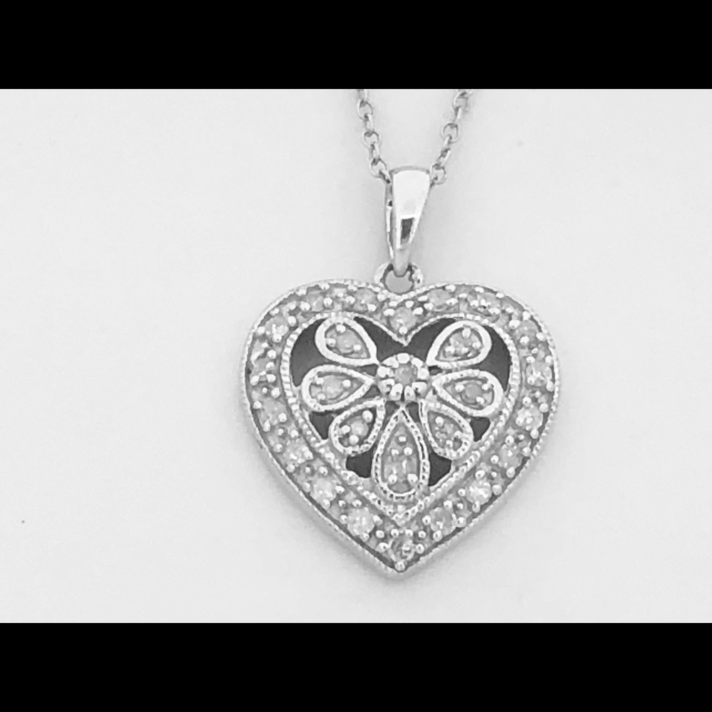 Natural Diamond Heart Pendant